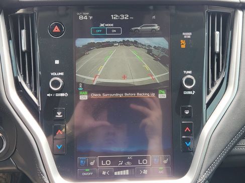 Used 2025 Subaru Outback Touring XT AWD/4WD image 19