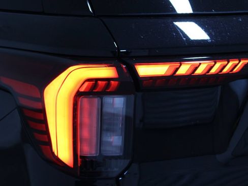 New 2026 Ford Explorer Active w/ Active Comfort Package RWD image 51