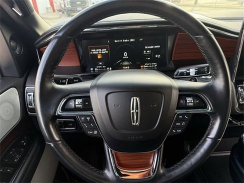 Used 2021 Lincoln Navigator L Reserve image 12