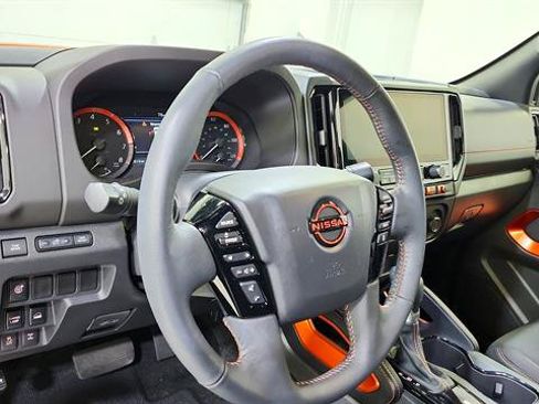 Certified 2025 Nissan Frontier PRO-4X w/ Interior Protection Package AWD/4WD image 17