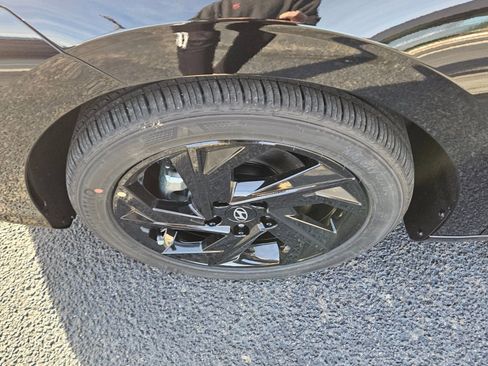 New 2026 Hyundai Elantra Sport FWD image 16