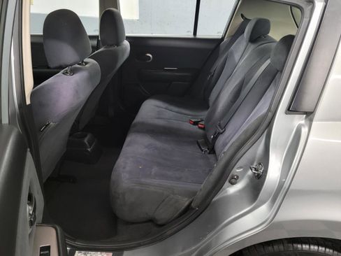 Used 2009 Nissan Versa 1.8 S w/ PWR Pkg image 8