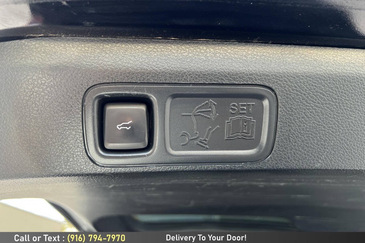 Used 2019 Ford Expedition Max Limited w/ Special Edition Package AWD/4WD image 13