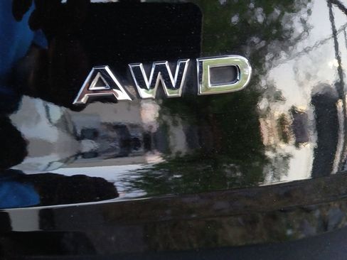 Used 2022 Nissan Rogue S AWD/4WD image 4