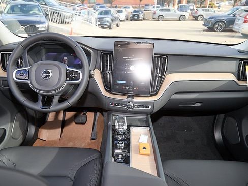 New 2026 Volvo XC60 B5 Core image 21