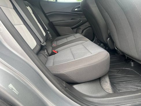 Used 2026 Chevrolet Trax RS w/ Driver Confidence Package FWD image 35