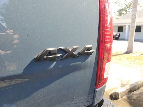 Used 2015 RAM 1500 Sport w/ Ceramic Blue Sport Package image 10