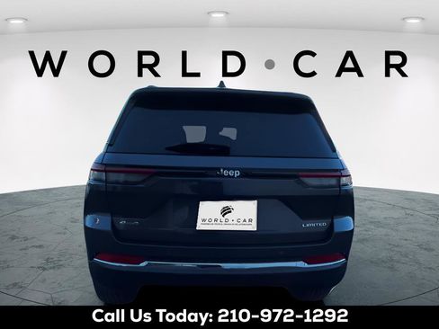 Used 2022 Jeep Grand Cherokee Limited image 6