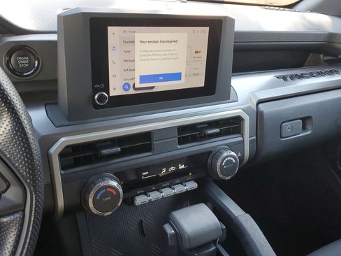 Used 2024 Toyota Tacoma SR5 AWD/4WD image 27