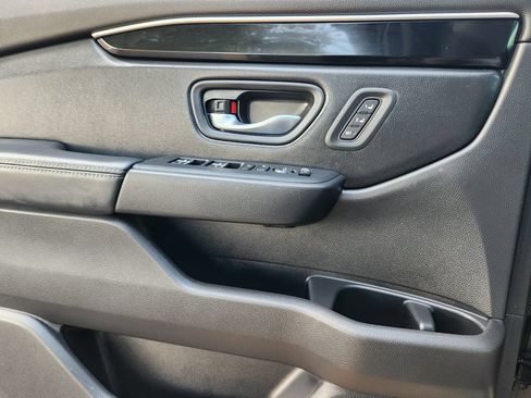 Used 2025 Honda Pilot EX-L image 22