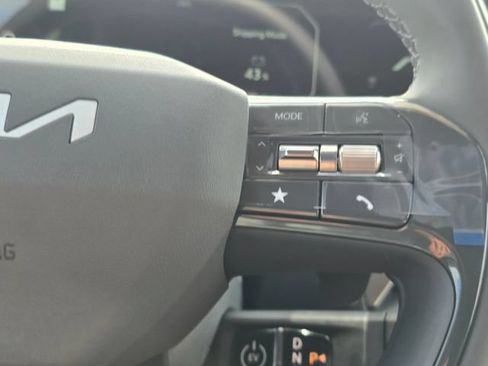 New 2026 Kia EV9 Wind AWD/4WD image 32