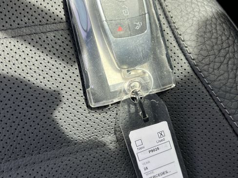 Certified 2025 Mercedes-Benz GLS 450 4MATIC image 38