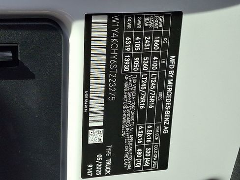 New 2025 Mercedes-Benz Sprinter 2500 image 10