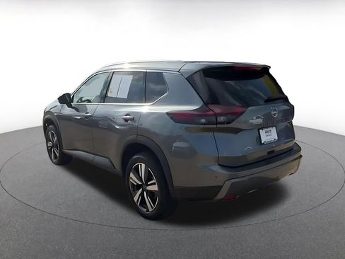 Used 2026 Nissan Rogue SL FWD image 11