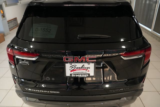 Used 2026 GMC Terrain Elevation AWD/4WD image 8