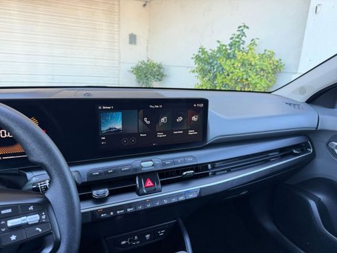 Used 2025 Kia K4 LXS image 20