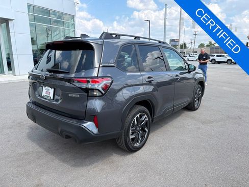 Used 2026 Subaru Forester Premium AWD/4WD image 7