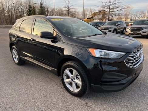 Used 2022 Ford Edge SE image 9