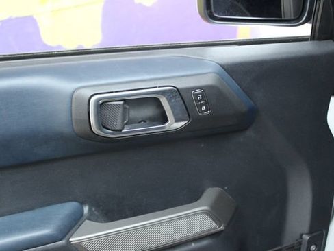 Used 2023 Ford Bronco Outer Banks AWD/4WD image 13