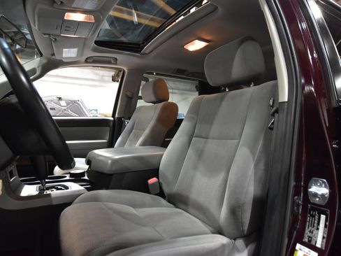 Used 2017 Toyota Sequoia SR5 image 49