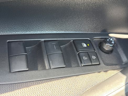 Certified 2023 Toyota Corolla LE image 30