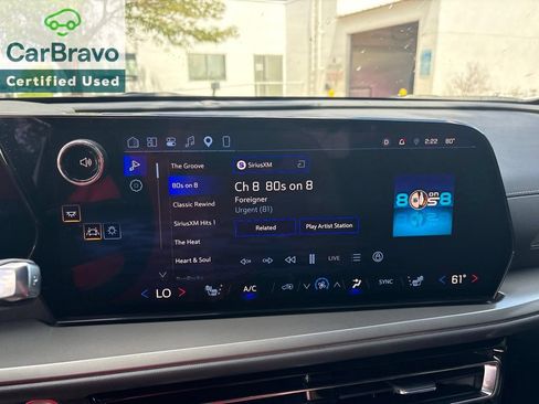Used 2026 Chevrolet Traverse LT w/ Driver Confidence Package FWD image 11