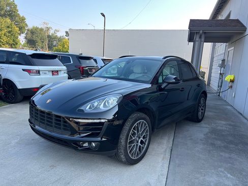 Used 2017 Porsche Macan S AWD/4WD image 4