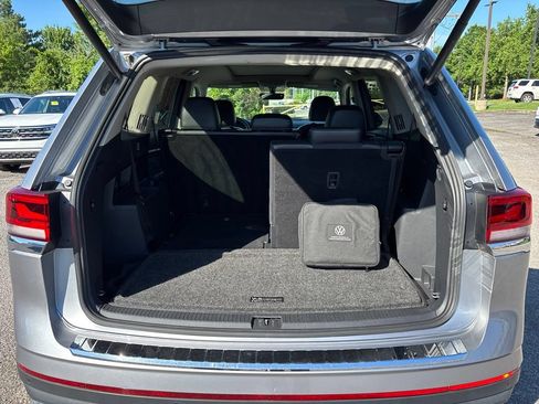 Used 2022 Volkswagen Atlas SE w/ Panoramic Sunroof Package AWD/4WD image 13