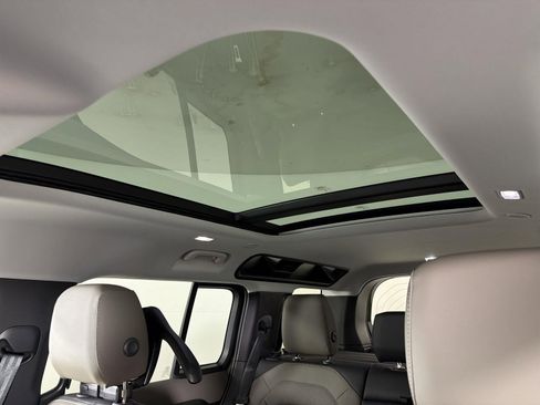 New 2026 Land Rover Defender 110 S image 20