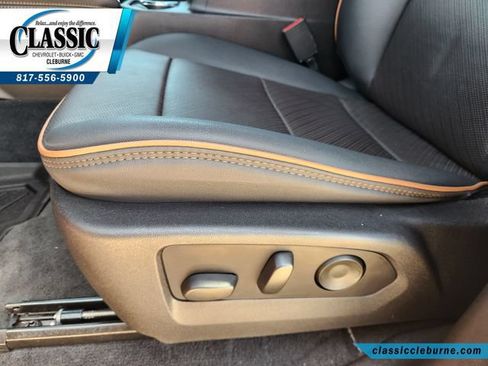 Used 2024 GMC Canyon AT4 w/ AT4 Premium Package AWD/4WD image 25