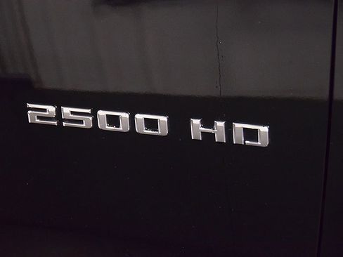 Used 2024 Chevrolet Silverado 2500 LTZ w/ LTZ Convenience Package AWD/4WD image 12