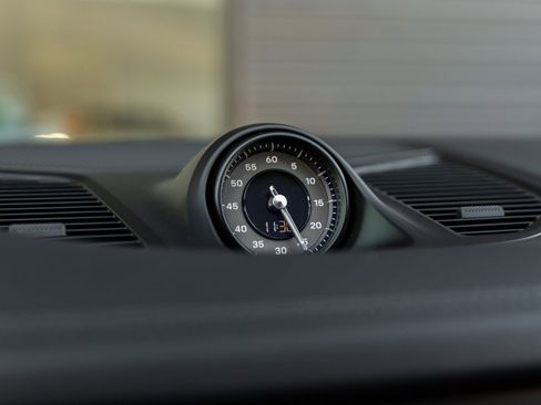 New 2025 Porsche Cayenne Turbo image 34