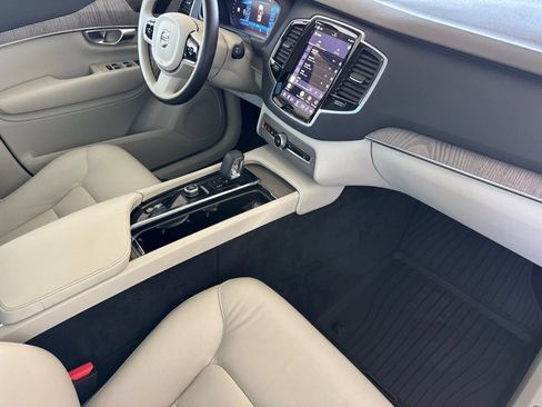 Used 2023 Volvo XC90 T8 Plus w/ Protection Package Premier AWD/4WD image 19