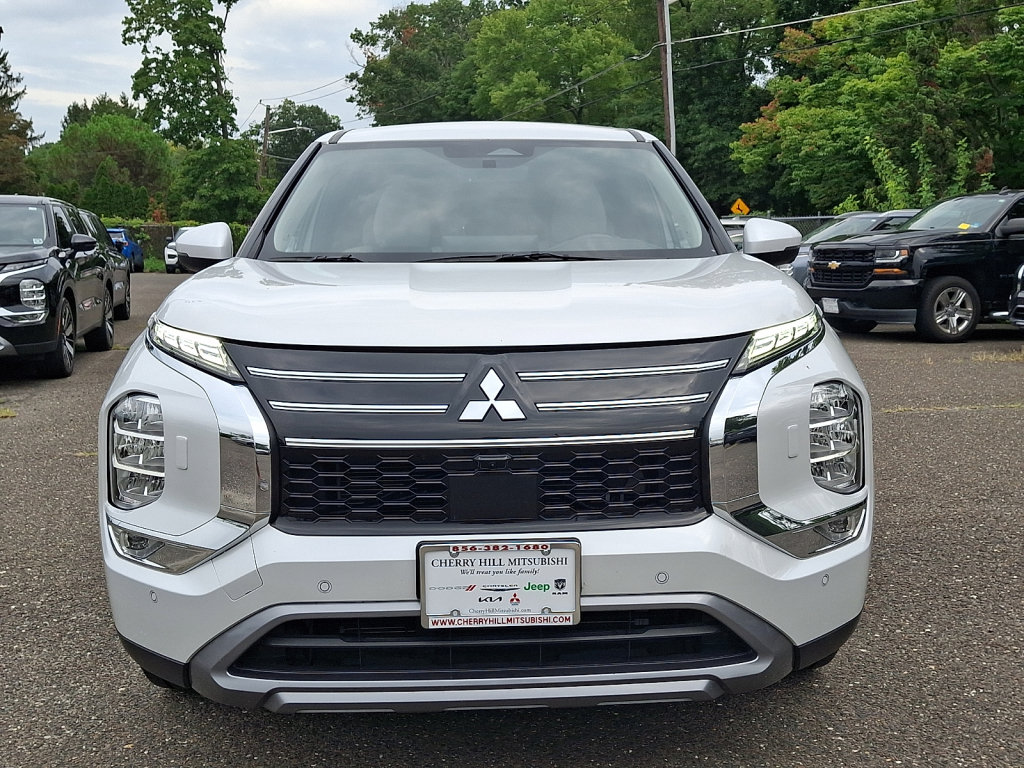 Used 2025 Mitsubishi Outlander SE AWD/4WD image 8