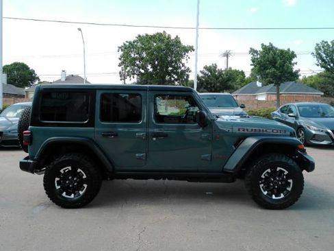 Used 2026 Jeep Wrangler Unlimited Rubicon AWD/4WD image 5