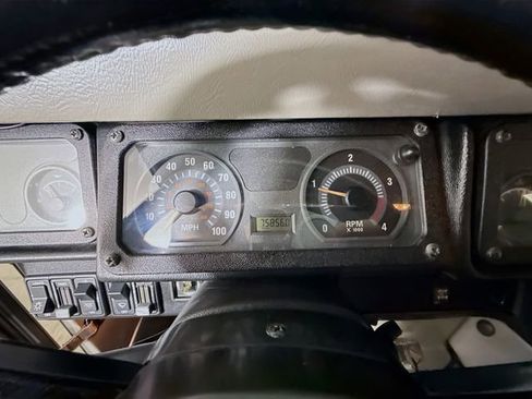 Used 2003 HUMMER H1 4-Door Open Top AWD/4WD image 45