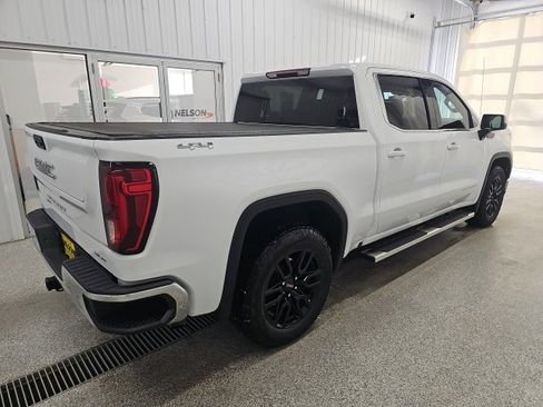 Used 2022 GMC Sierra 1500 SLE image 6