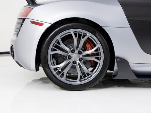 Used 2015 Audi R8 Competition image 11