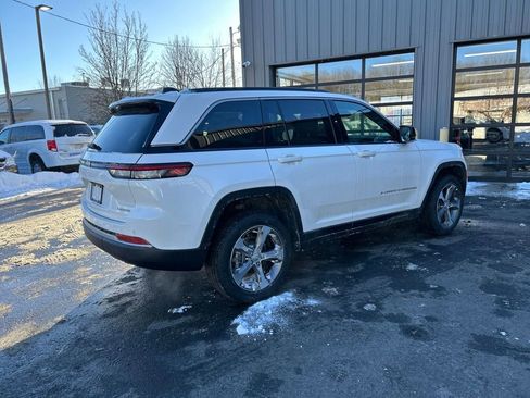 New 2026 Jeep Grand Cherokee Limited AWD/4WD image 4