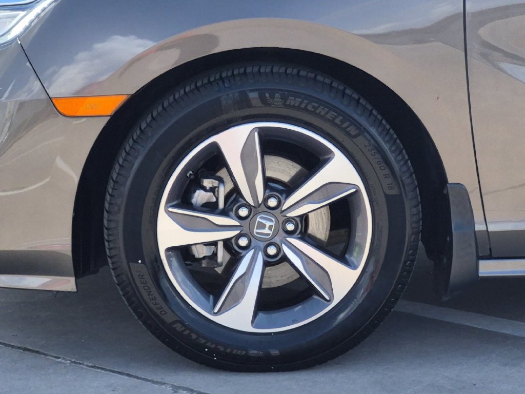 Used 2018 Honda Odyssey Touring image 29