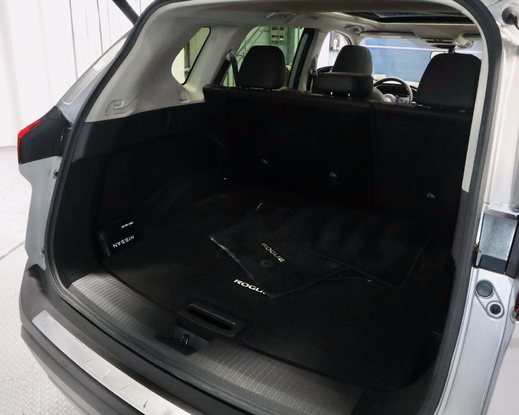 Certified 2023 Nissan Rogue SV w/ SV Premium B Package AWD/4WD image 13
