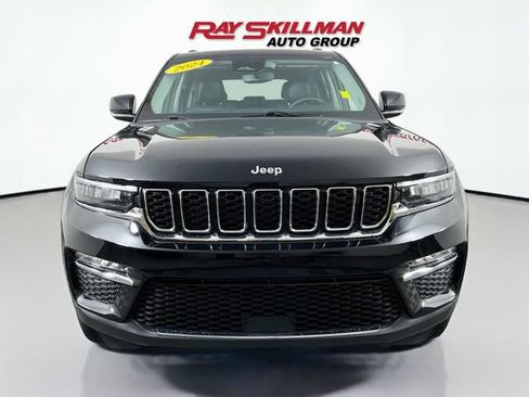 Used 2024 Jeep Grand Cherokee Limited AWD/4WD image 2