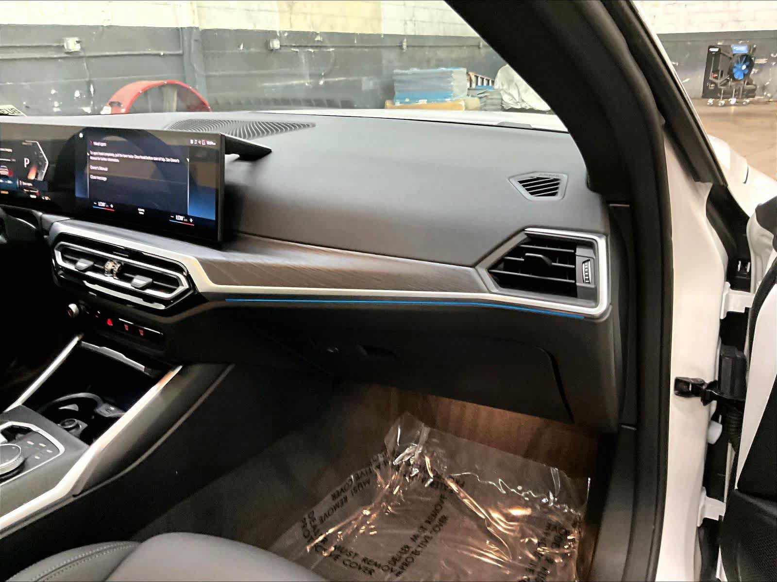 Used 2023 BMW i4 eDrive35 w/ Premium Package RWD image 19