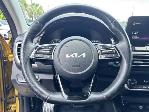 Used 2022 Kia Seltos SX AWD/4WD image 11
