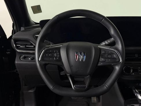 Used 2025 Buick Envista Preferred w/ Convenience I Package FWD image 15