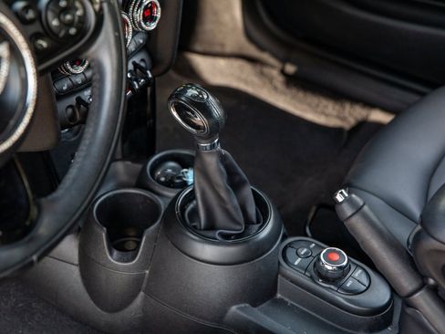 Used 2019 MINI Cooper Convertible image 13