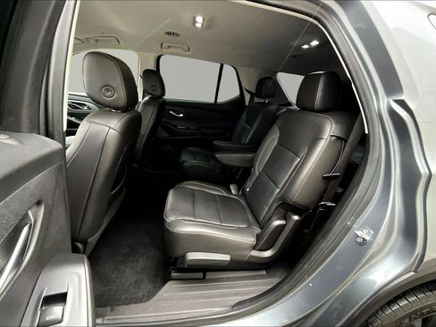 Used 2021 Chevrolet Traverse RS w/ LPO, Floor Liner Package FWD image 23