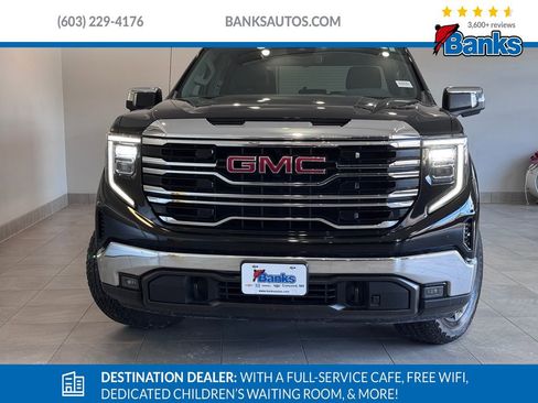 Used 2023 GMC Sierra 1500 SLT w/ SLT Premium Package image 3