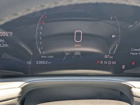 Used 2025 Cadillac XT4 Premium Luxury FWD image 19