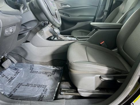 Used 2025 Buick Encore GX Preferred FWD image 20